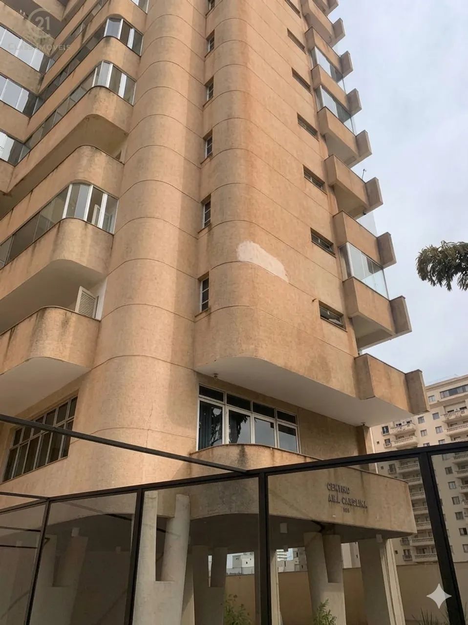 Apartamento à venda em Londrina, Centro, com 4 quartos, com 370 m², Edifício Ana Carolina