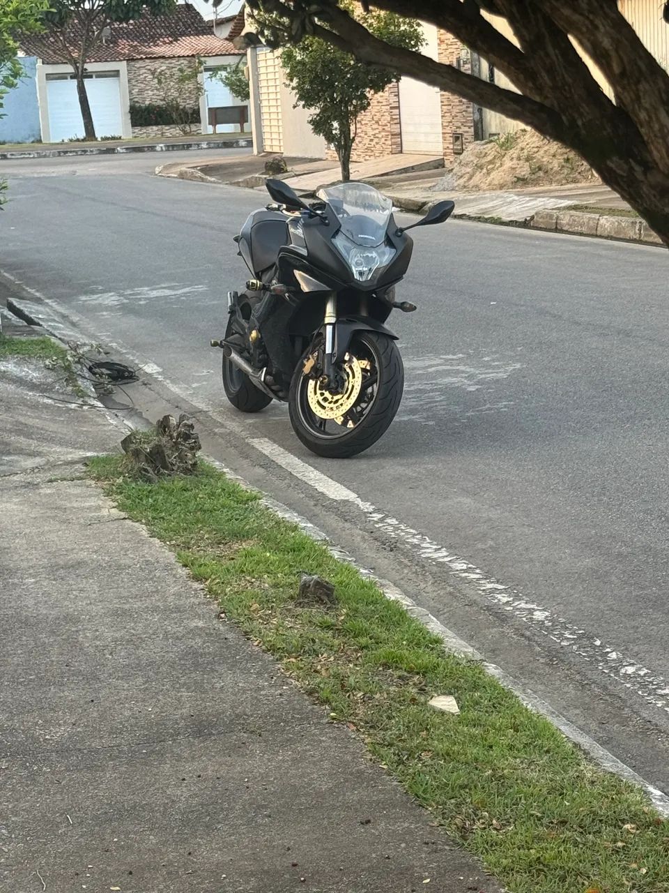 CBR 600F 2012 (Hornet carenada) - Foto 3