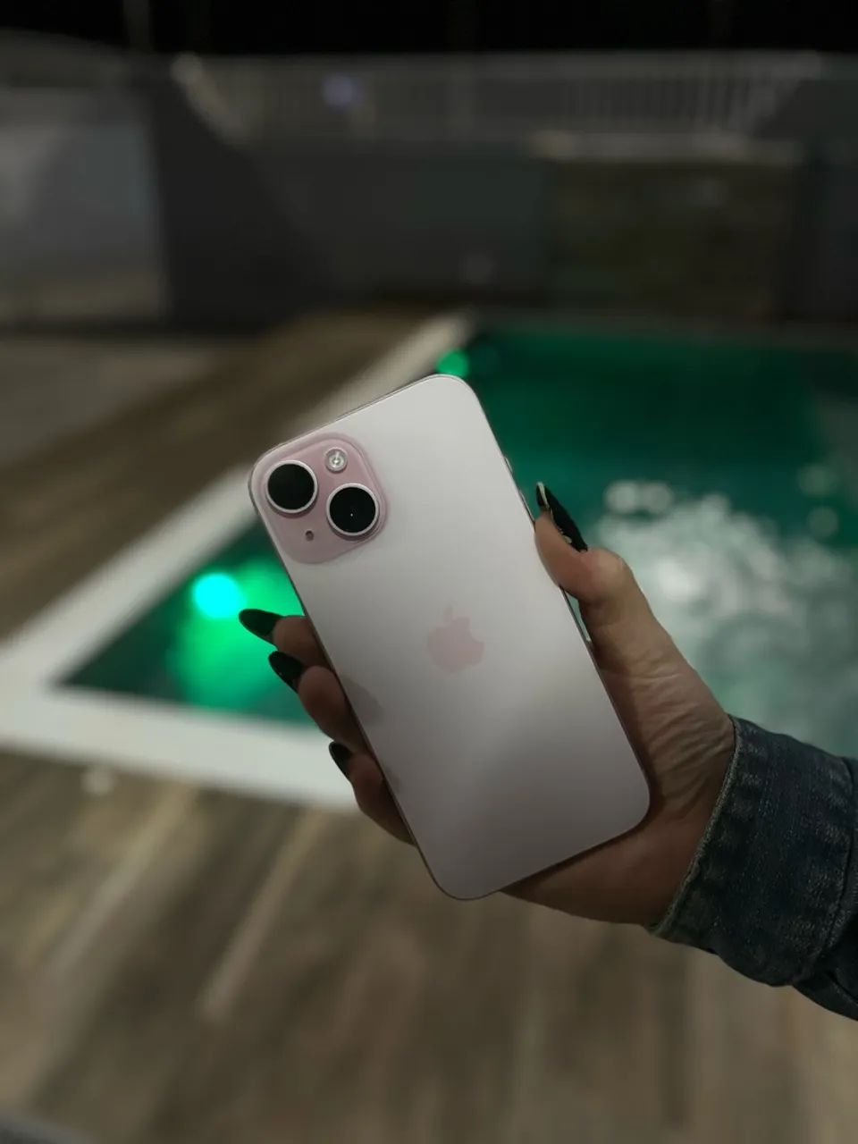iPhone 15