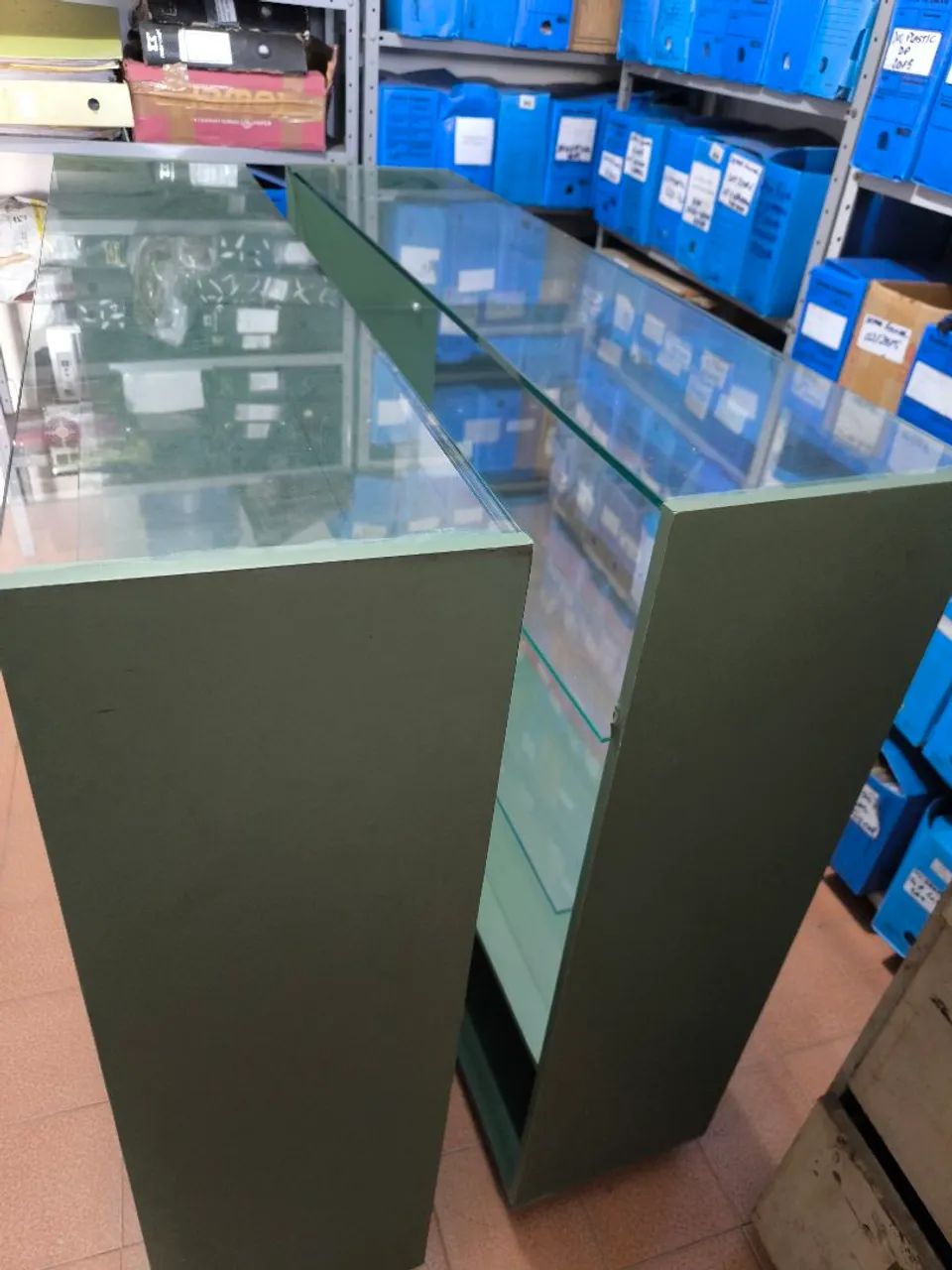 2 Balcões de vidro em MDF  - Foto 2