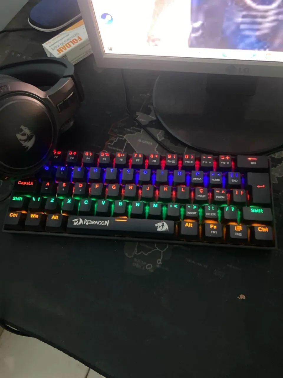 Vende-se teclado e fone gamer !!!