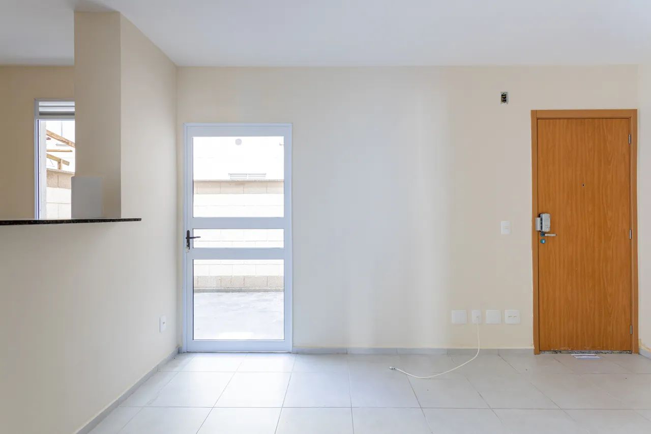 Apartamento com 2 Quartos para alugar, 37m² - Forquilhas - Foto 4