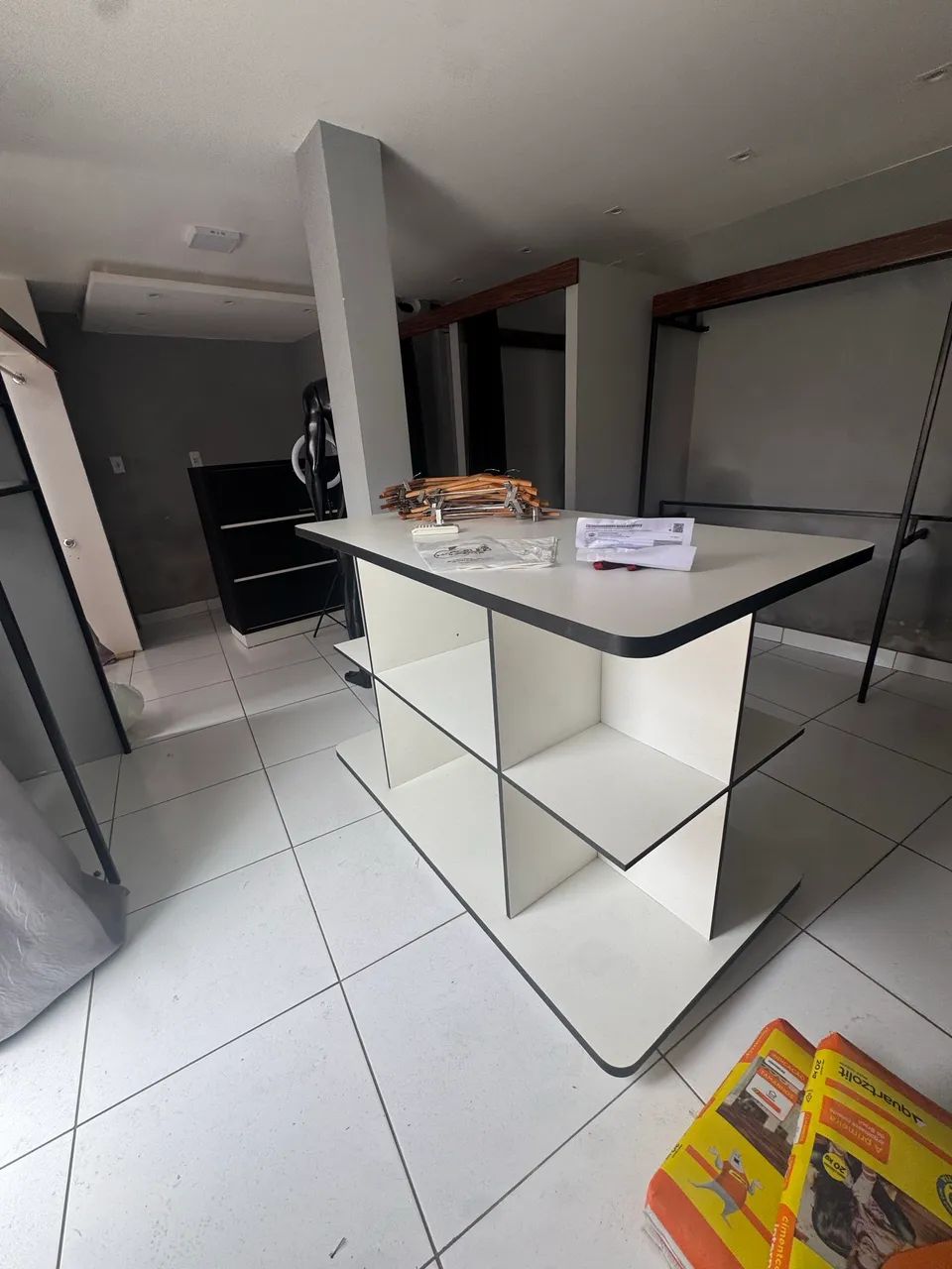 MESA LOJA 