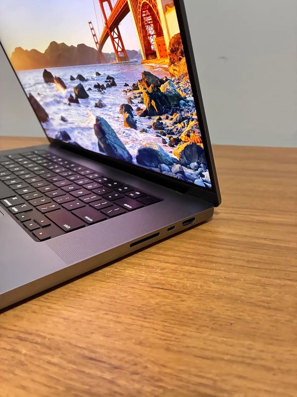 MacBook Pro M1 Pro 16GB 512Gb 16 Polegadas 88% - Uso Pessoal