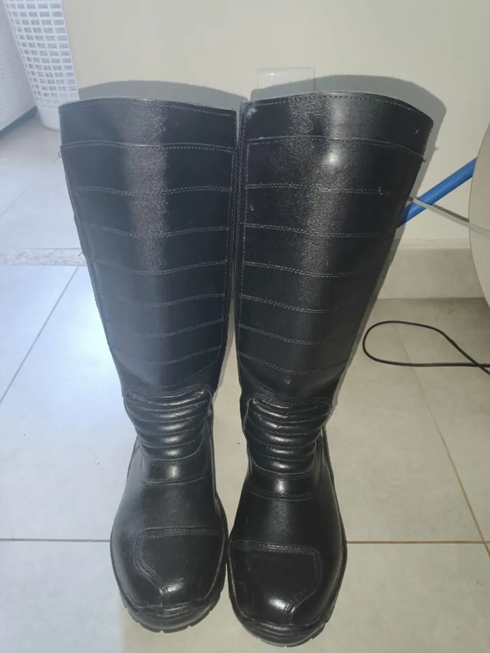 Bota coturno cano longo