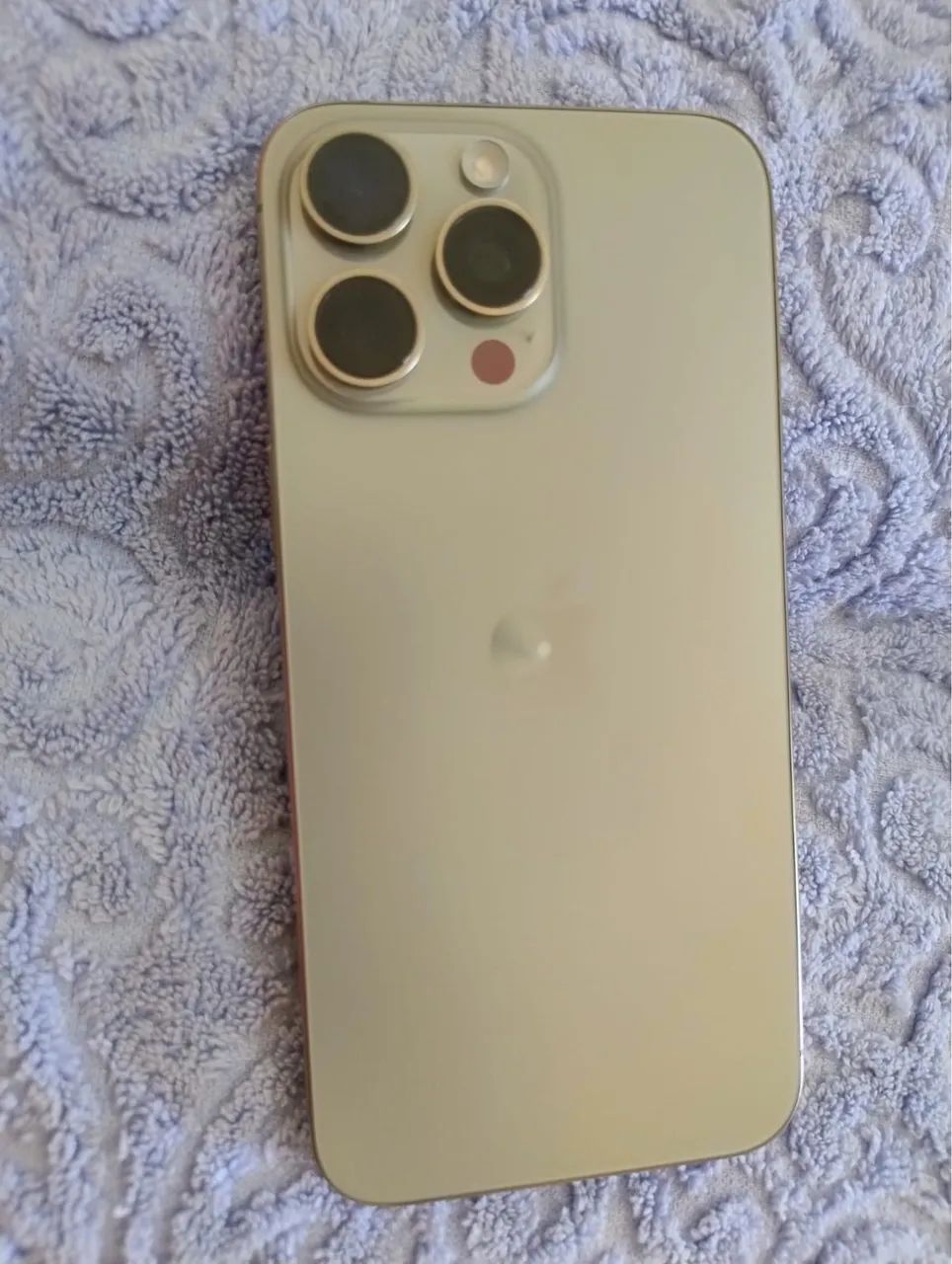 iPhone 15 Pro Max - Foto 3