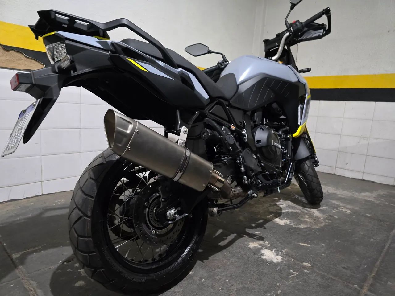 Suzuki Vstrom 800DE 