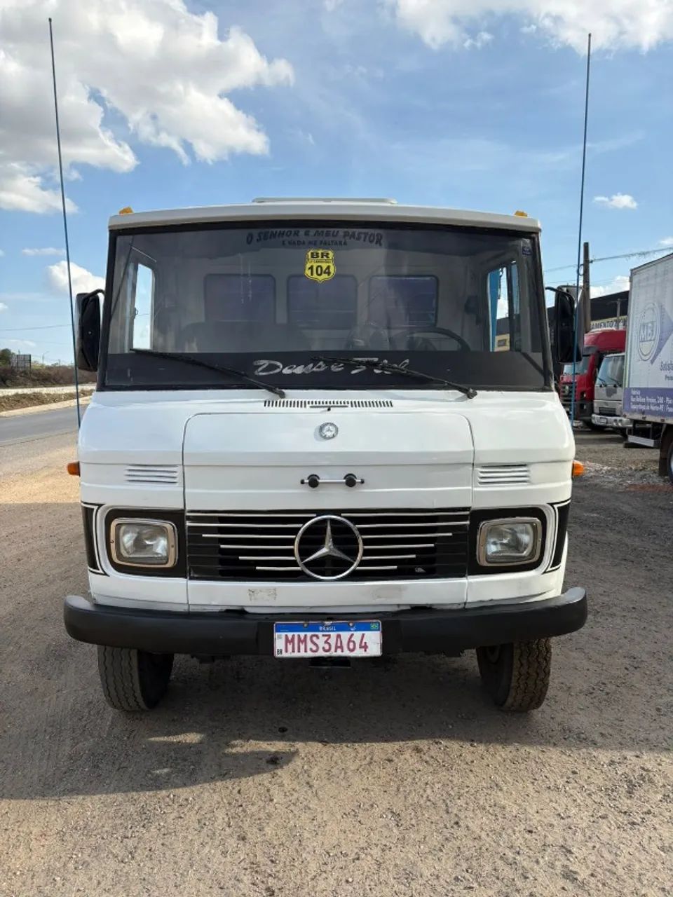 MB 708 1989 EXTRA COM CARROCERIA NOVA