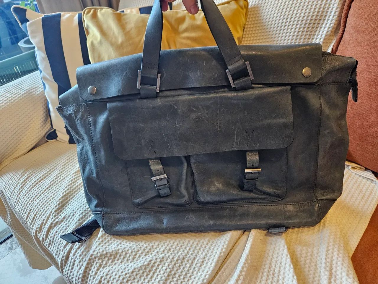 Bolsa de couro ZARA estilo THE ROW