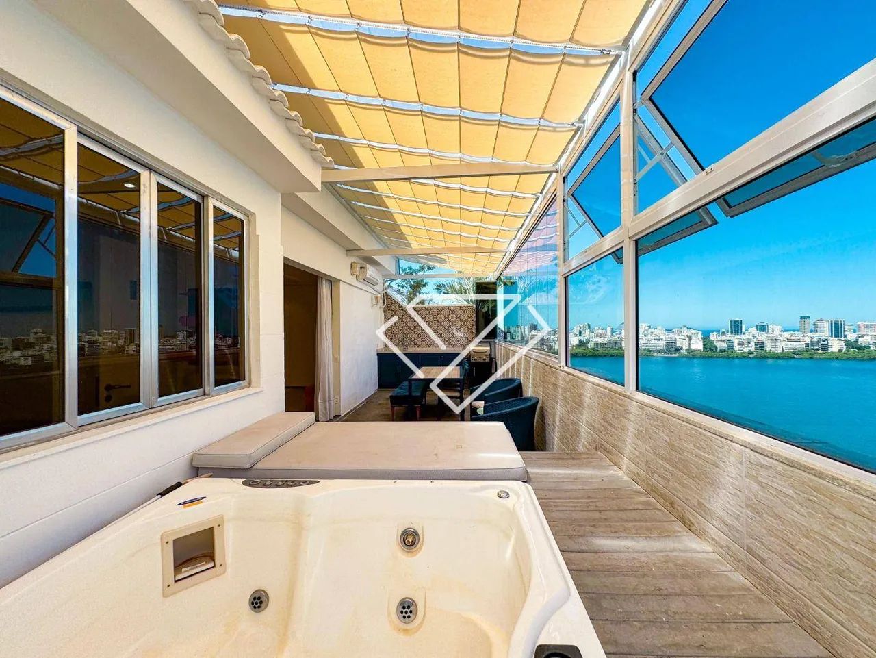 Cobertura com 2 quartos à venda, 140 m² por R$ 2.790.000 - Lagoa - Rio de Janeiro/RJ