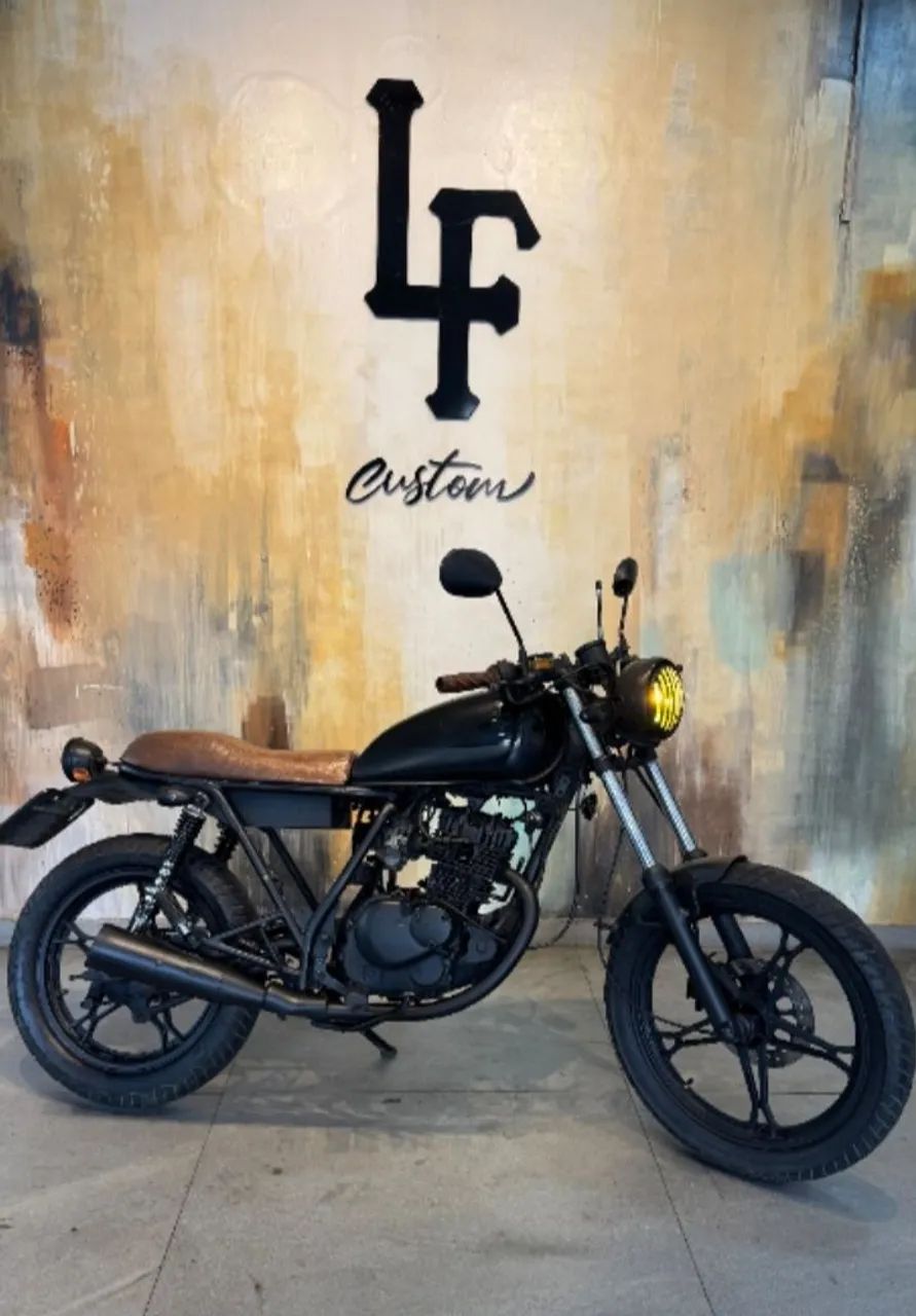 Intruder custom café 