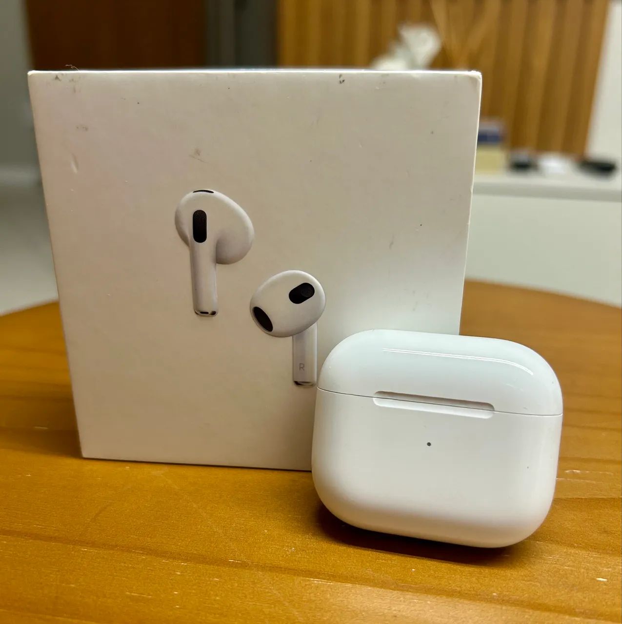 AirPods3 本体　おまけ Barbada AirPods 3 com MagSafe Charging Case impecável - Fones de