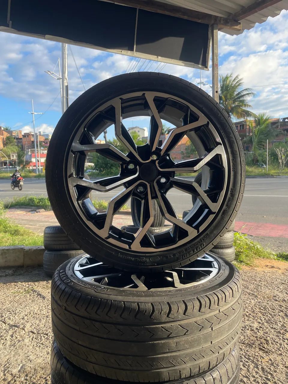 Rodas aro 17 4x108 R$3500 - Foto 2
