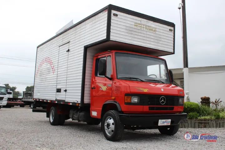 Mercedes Benz 710 2004 - Foto 4