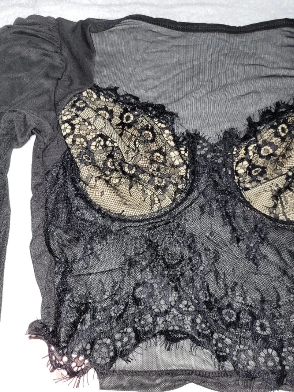 Cropped Preto de Renda com Tule e Manga Longa - Darlene Lima - Foto 3