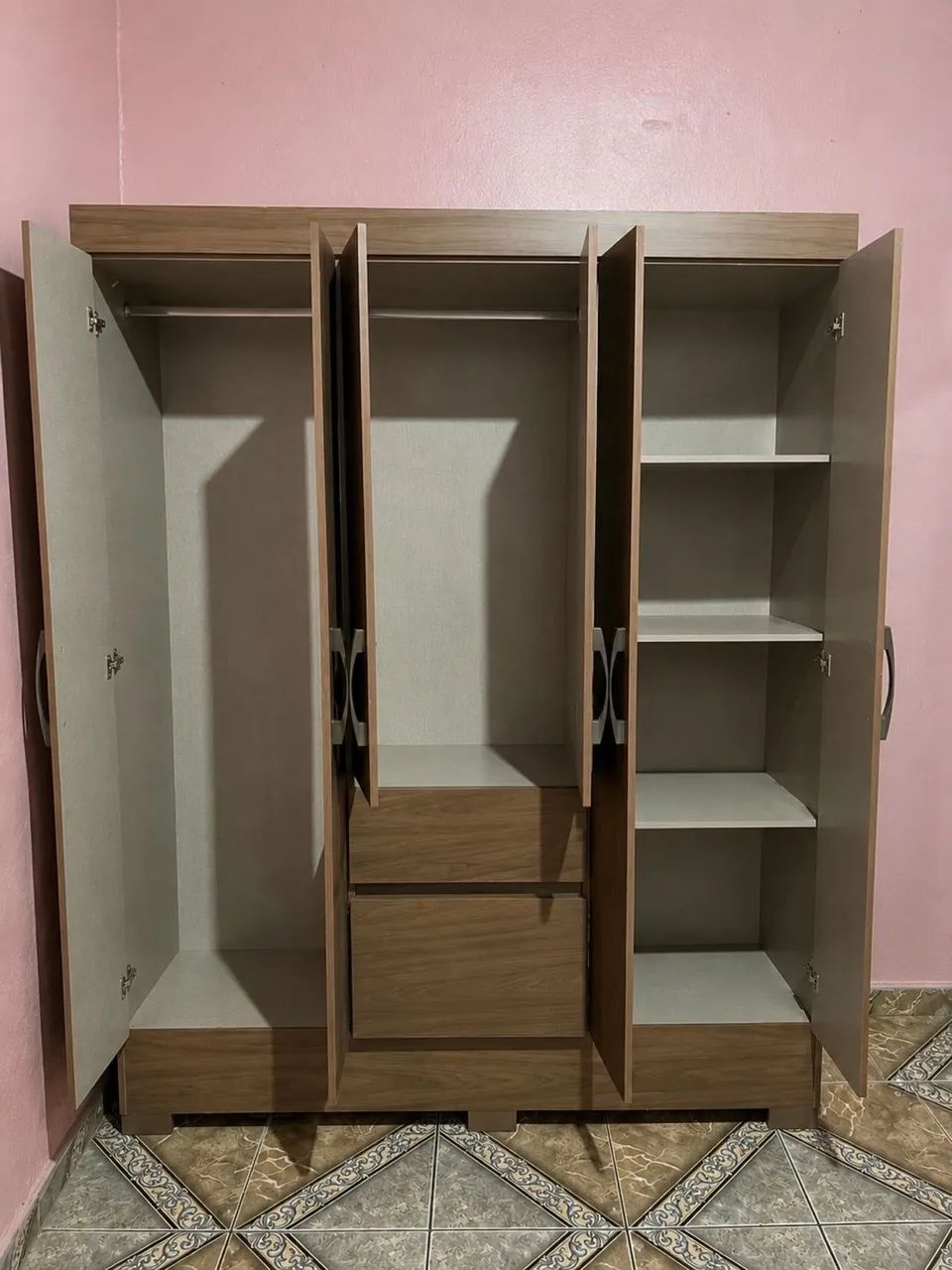 Guarda-Roupa