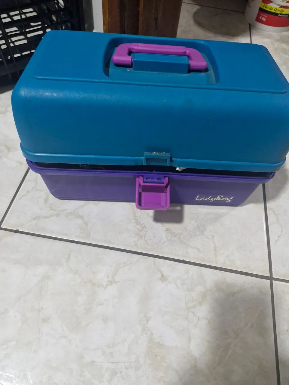 Caixa com várias missanga  para artesanato - Foto 2