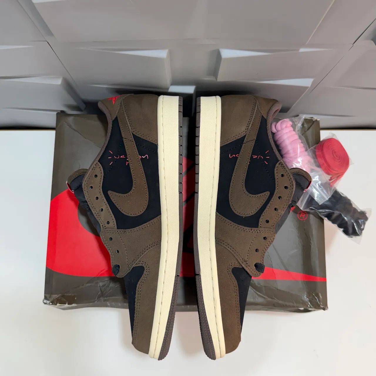 Air Jordan 1 Low Travis Scott Mocha 43 - Foto 4