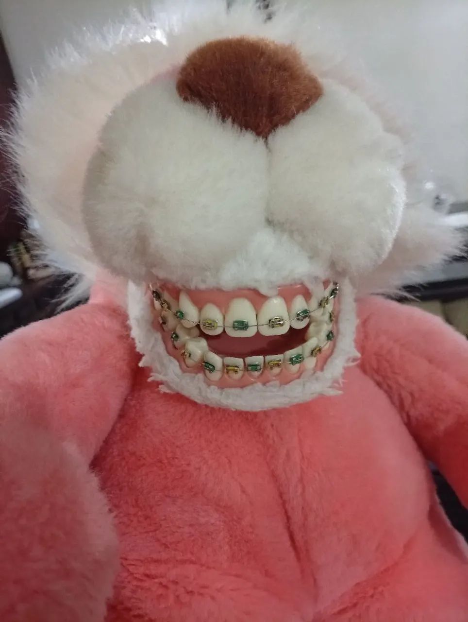 Urso de pelúcia para odontopediatria com dentes e aparelho  - Foto 2