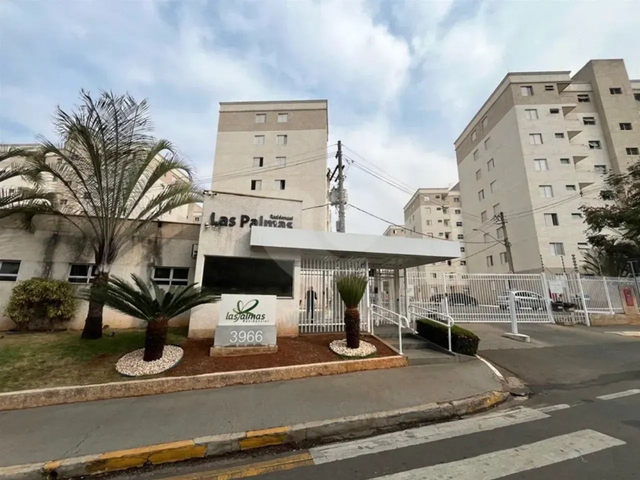 Imóvel para aluguel e venda possui 55 metros quadrados com 2 quartos