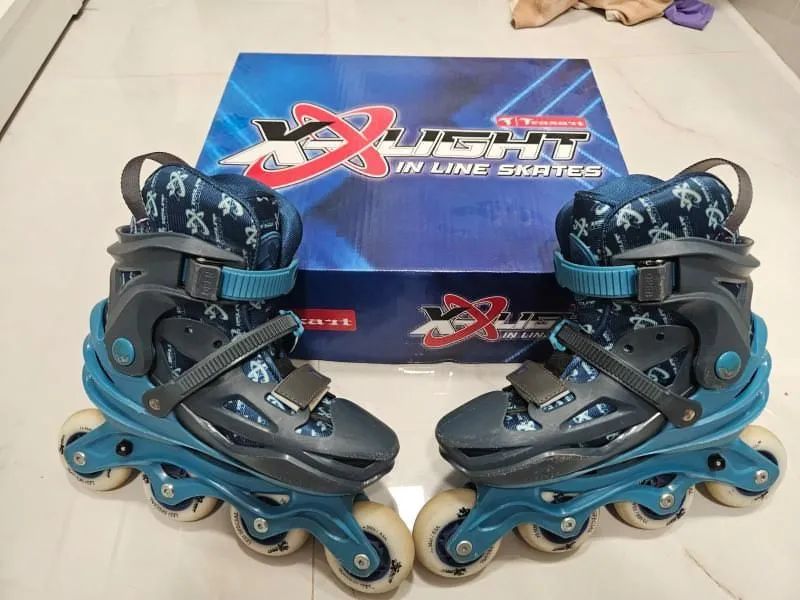 Patins Traxart X-Light Ajustável 33/36 + Kit de Proteção (Tamanho P)
