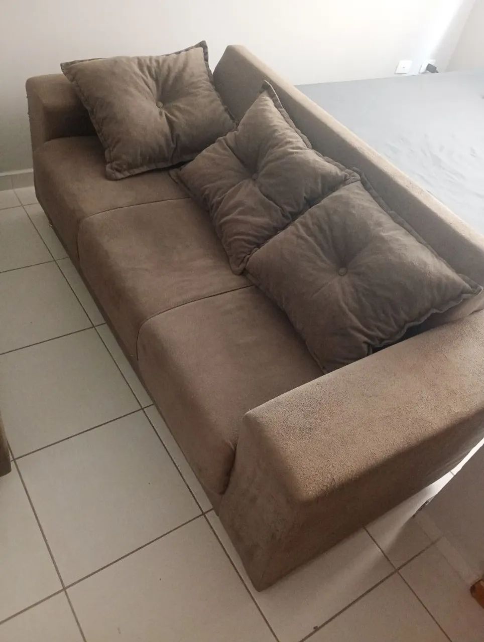 Vende se sofá de 3 lugares  - Foto 4