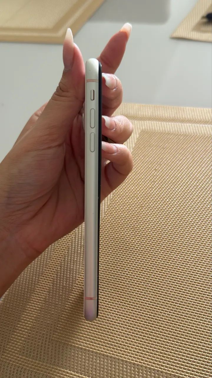 iPhone 11 128gb branco / sem pegar Face ID  - Foto 4
