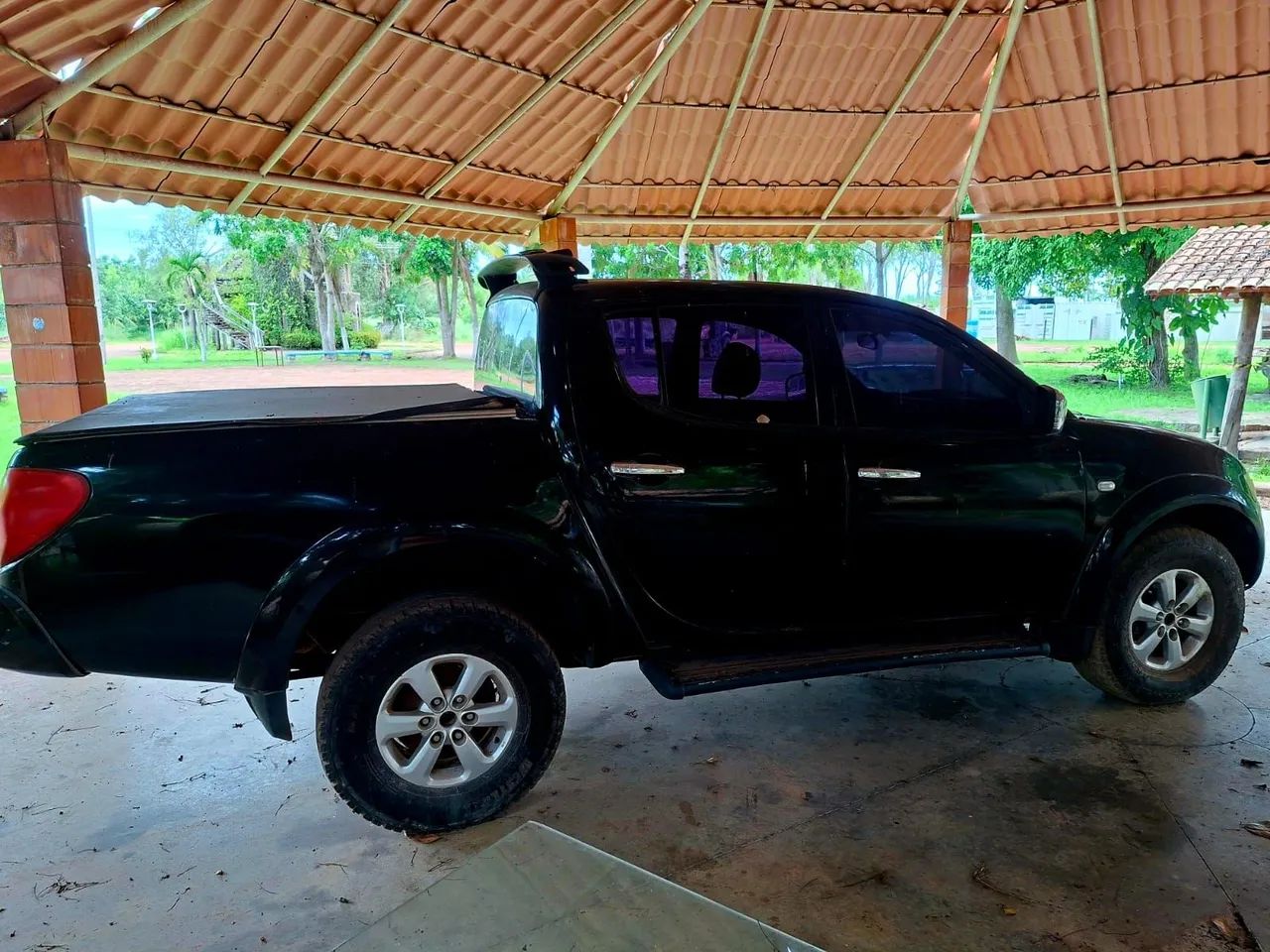 Mitsubishi L200 2011