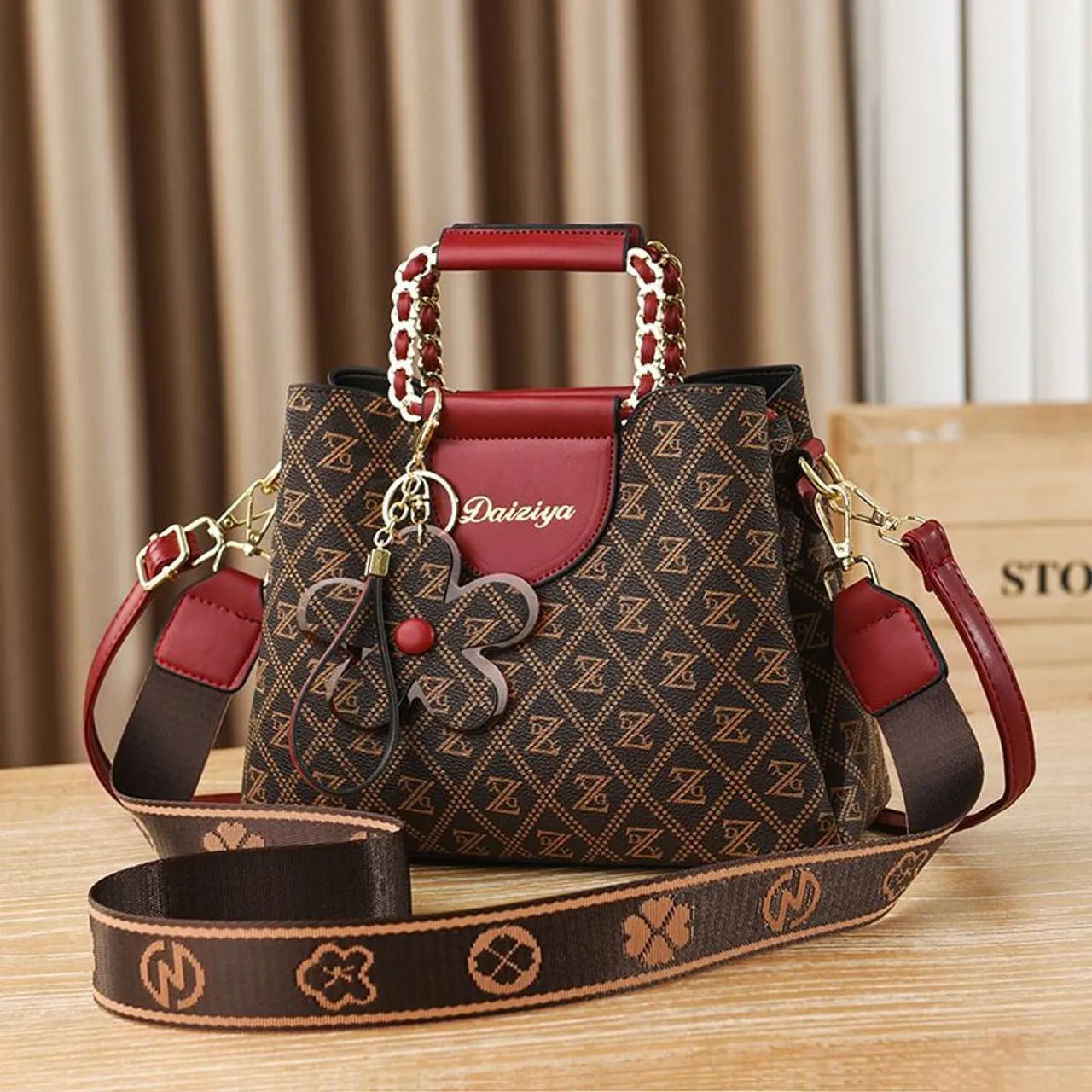 Bolsa de Couro Feminina - Foto 2