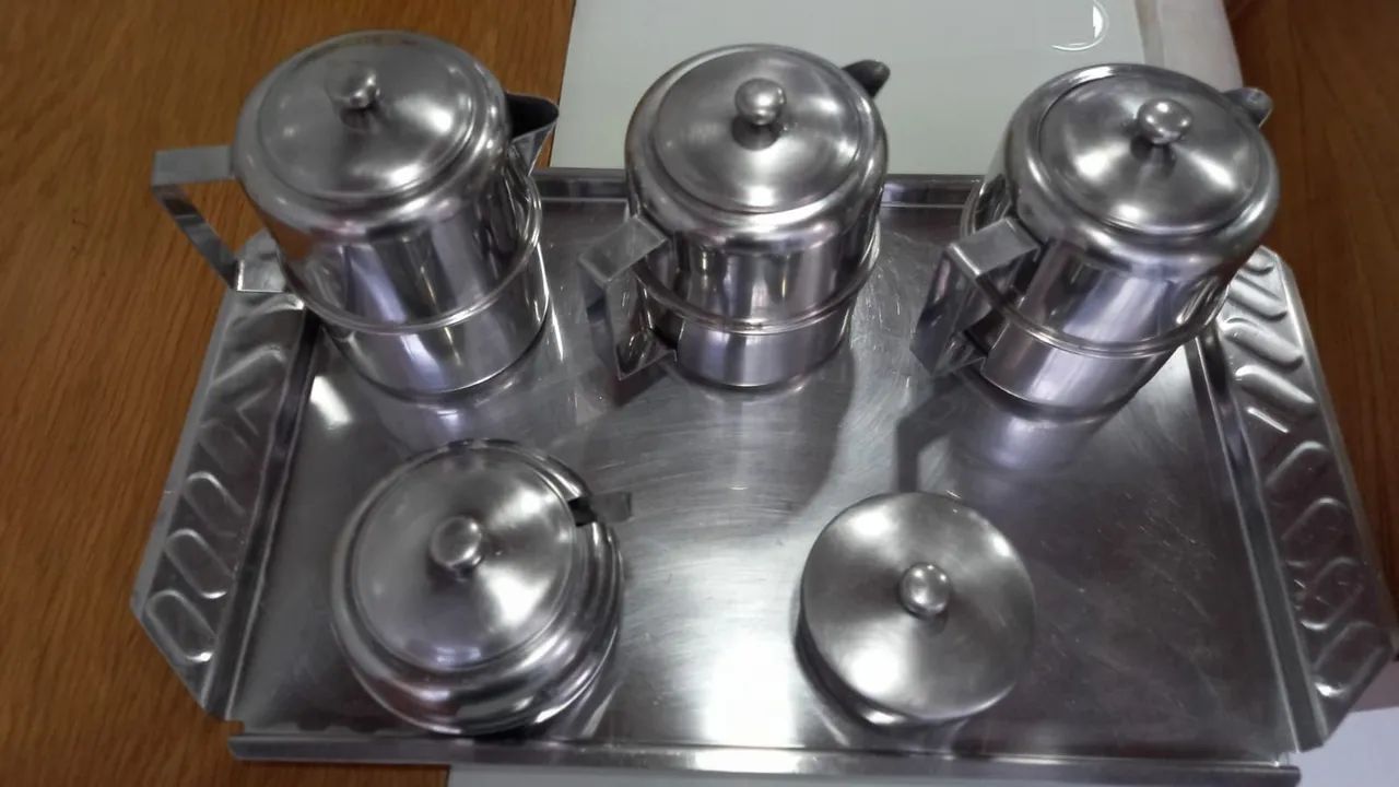 Baixela em inox composta de:3bules,mantegueira, açucareiro e ba deja:sem uso - Foto 6