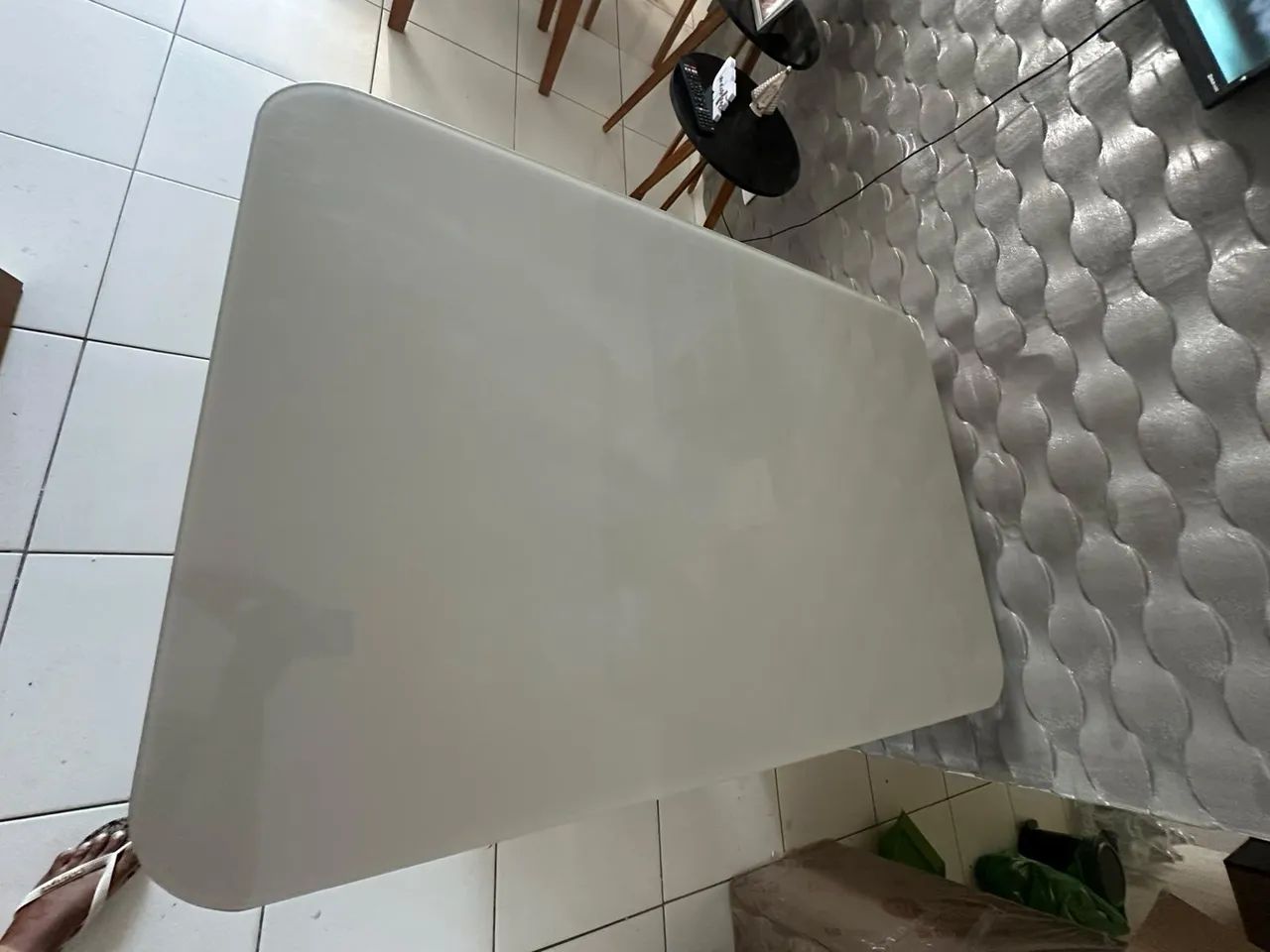 MESA DE JANTAR SÓ A MESA ESTA A VENDA. - Foto 5