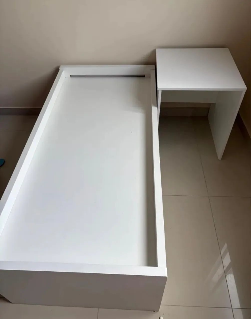 Cama de Solteiro Infantil Branca com Gaveteiros - Ótimo Estado - Foto 4