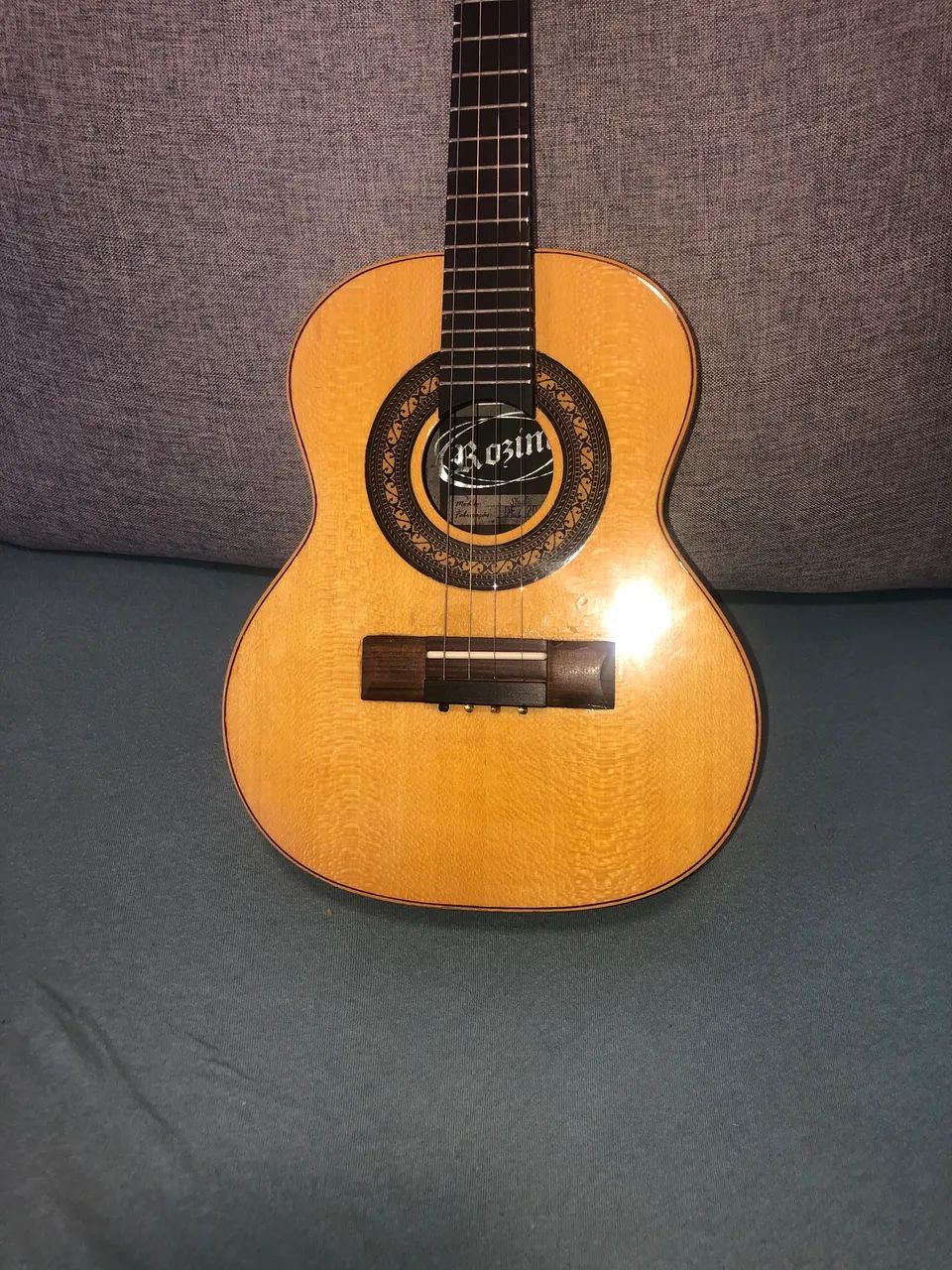 Cavaquinho Rozini Studio 2010 maciço  - Foto 2