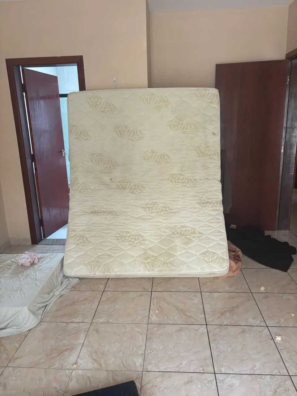 Cama estilo japonesa (Queen) com colchão  - Foto 4