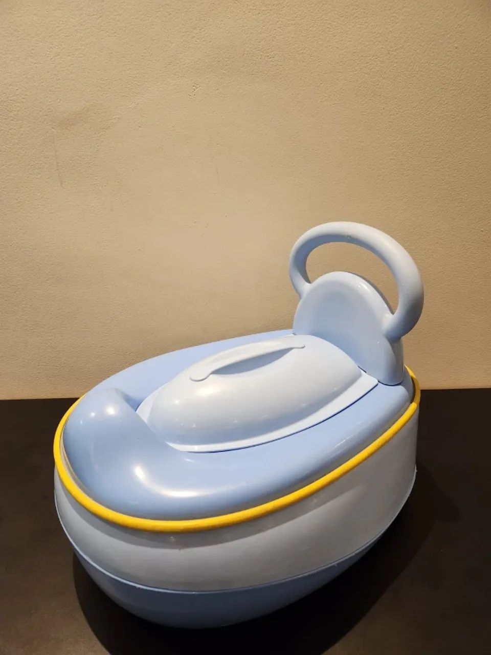 Troninho infantil