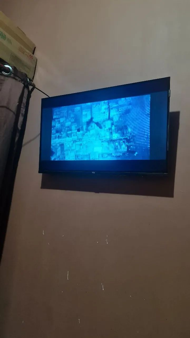 TV TCL QLED FULL HD 32 polegadas. 3 meses de uso. Ainda não garantia de fábrica  - Foto 3