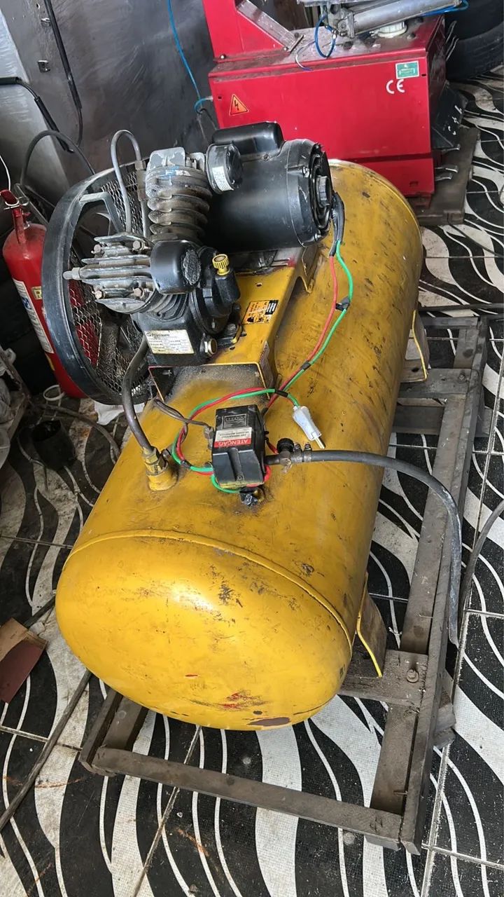 Compressor de ar 200 litros monofásico  - Foto 2