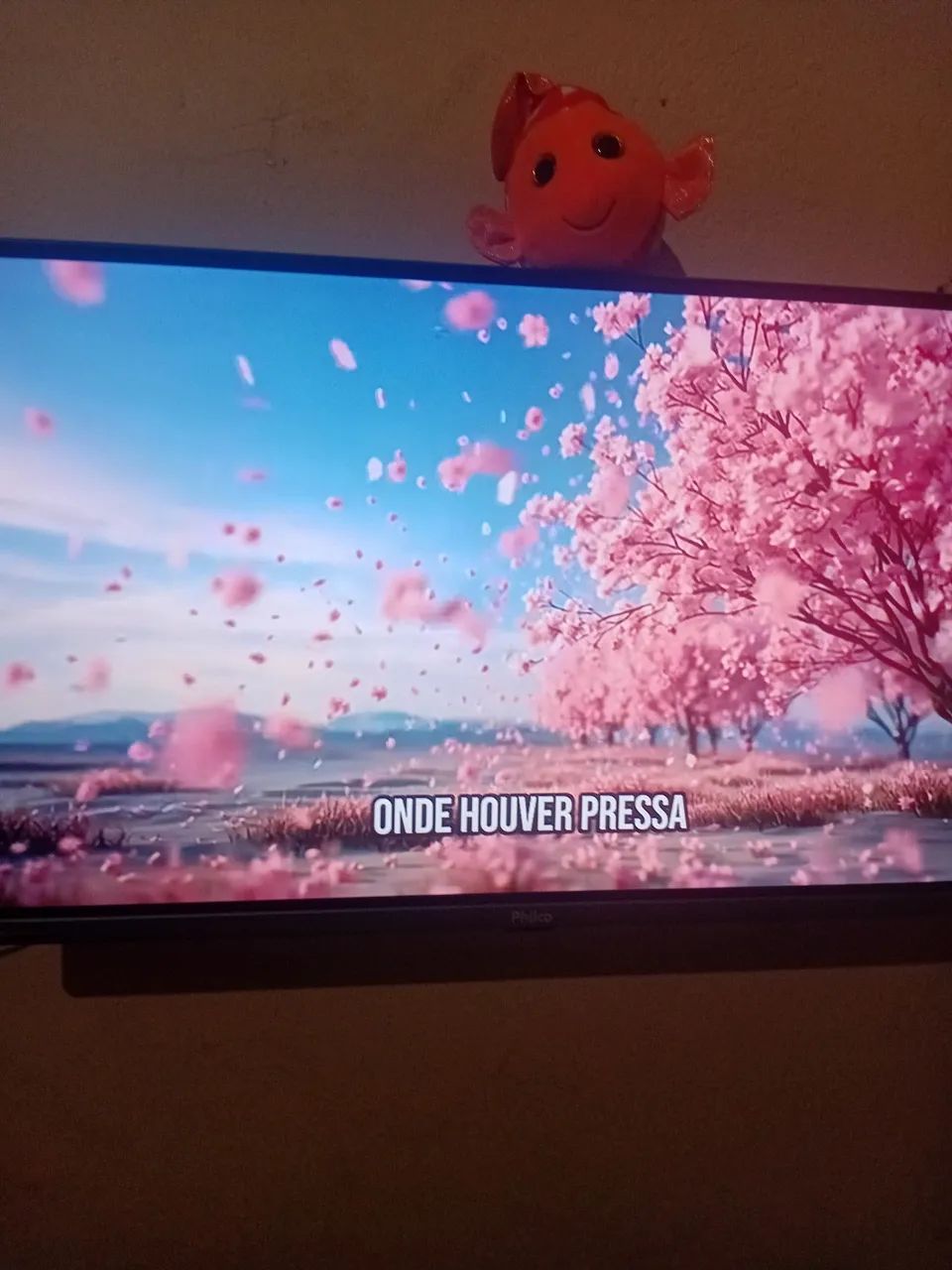 TV smart 32 polegadas semi nova - Foto 4