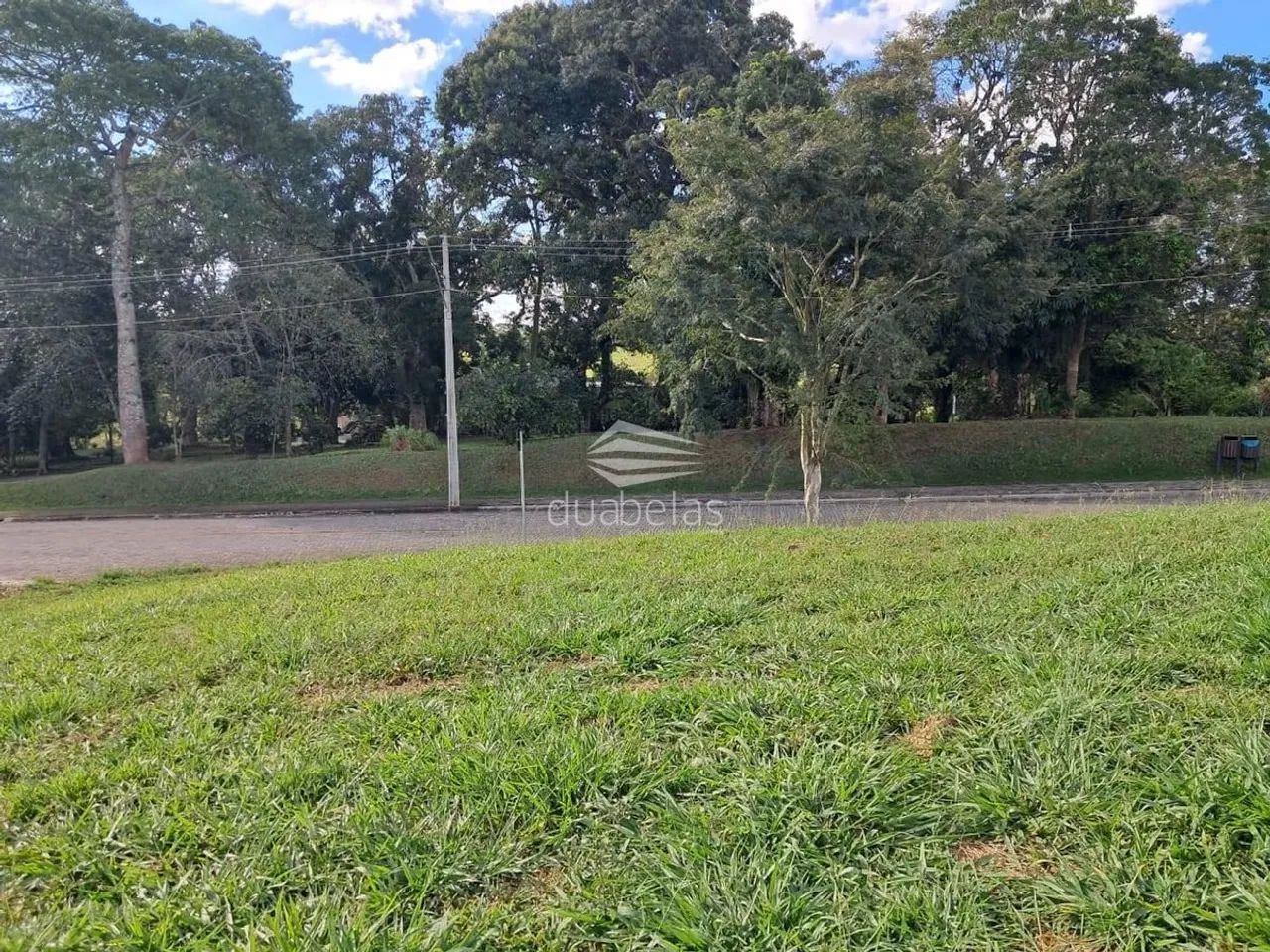 PERFEITO LOTE EM CONDOMINIO FECHADO - Foto 2