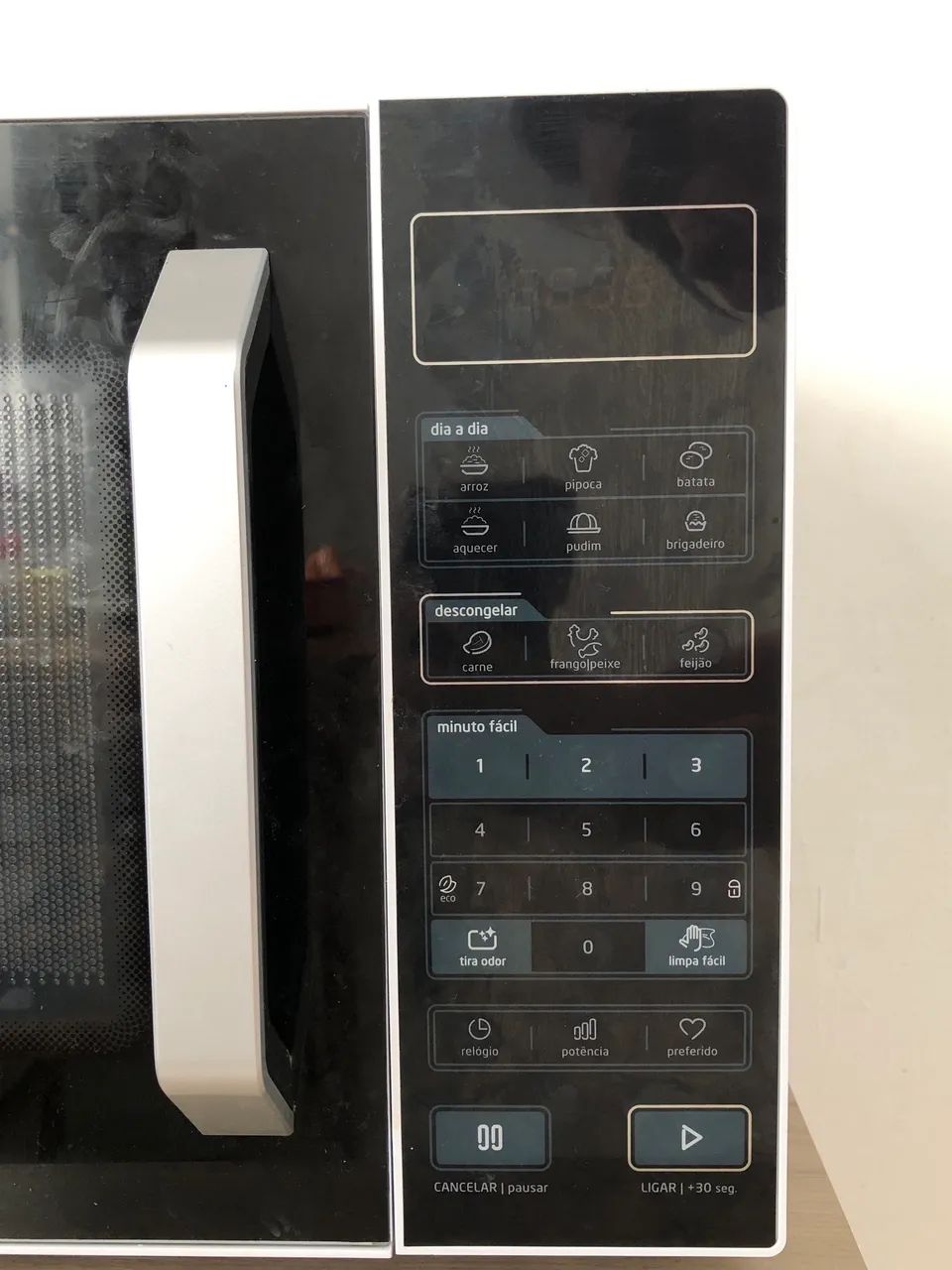 Microondas Midea 30L - Foto 3