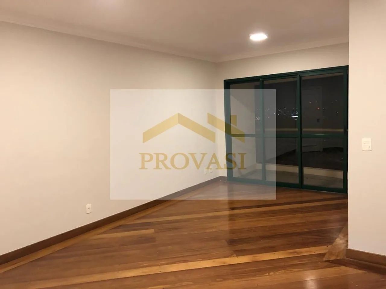 Edifício Classic - Apartamento com 96 metros e 2 Dormitórios para locação no condomínio Cl