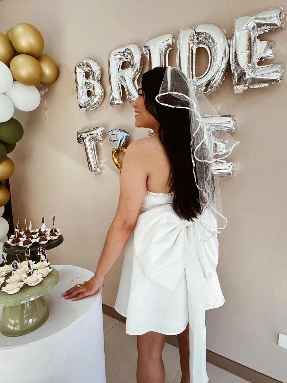 Vestido Noivinha 100,00 - Foto 3