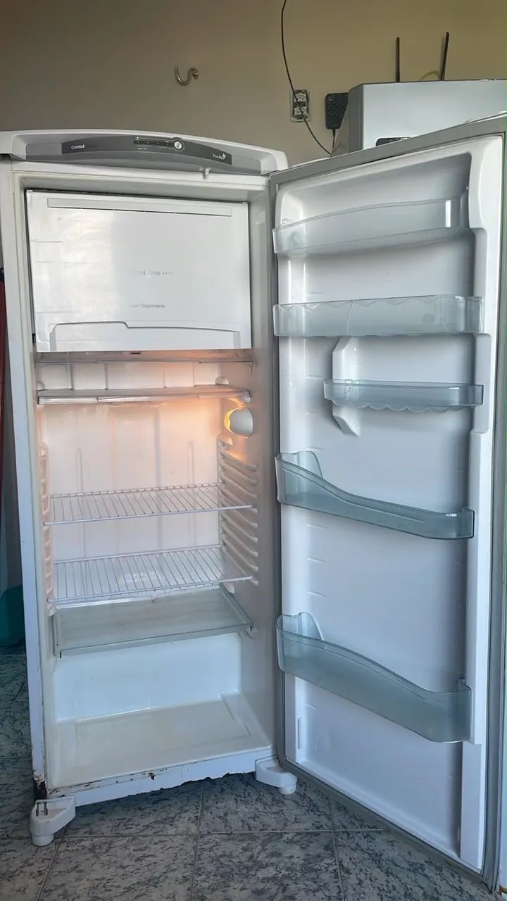 Vendo geladeira fross fre  - Foto 4