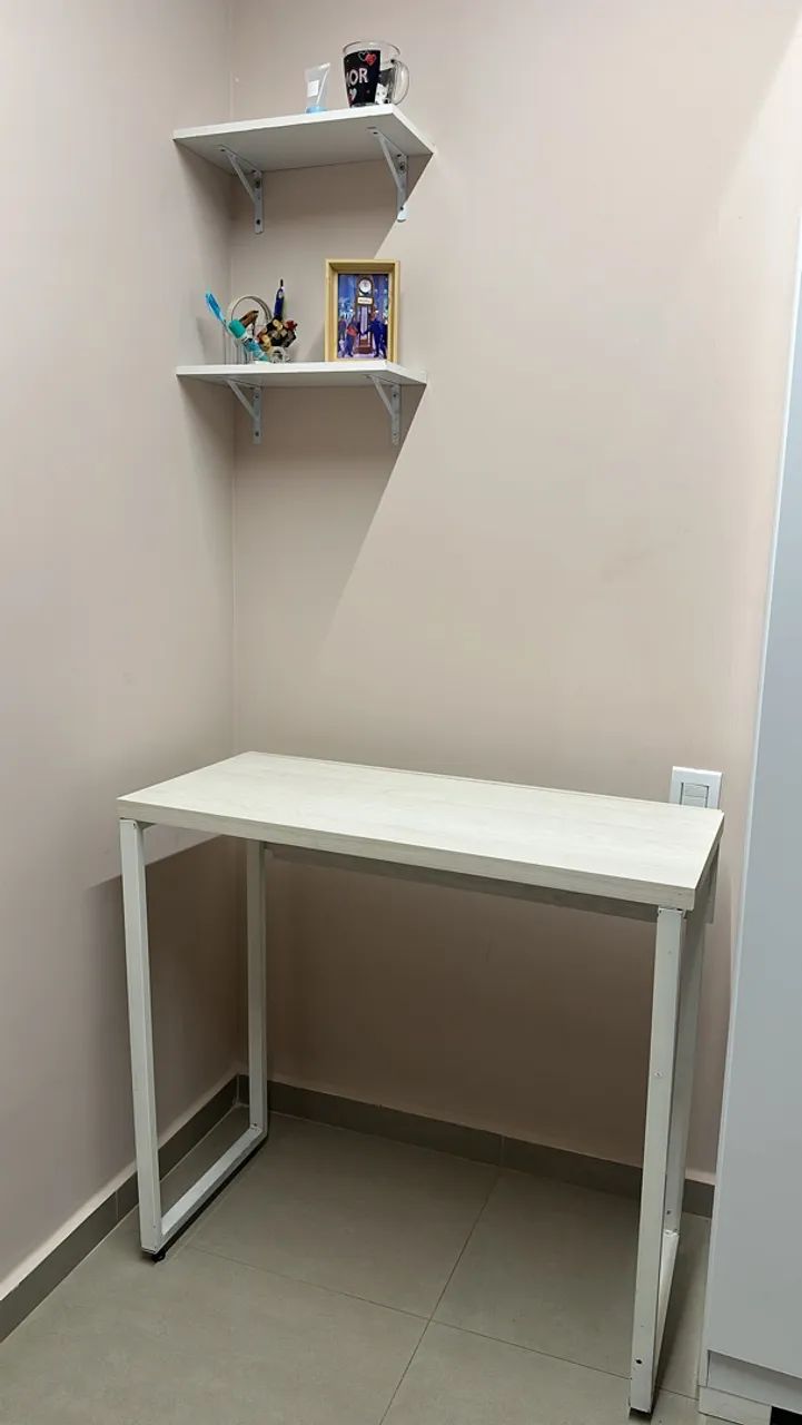Mesinha / Escrivaninha Escritório