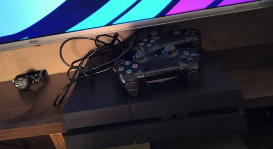 Playstation 4 - Foto 4