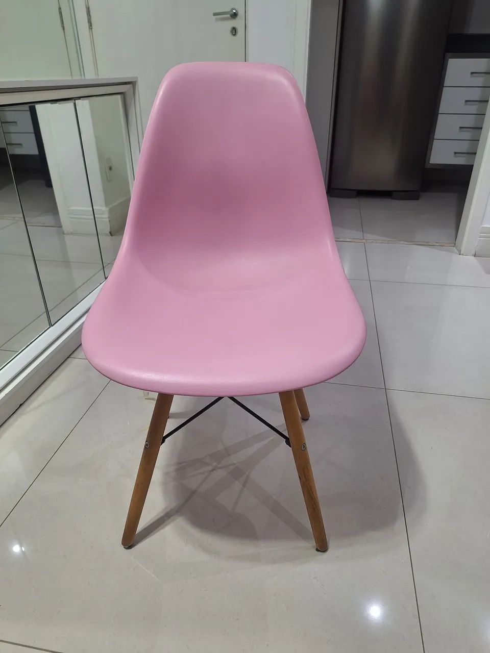 Mesa com 4 cadeiras  - Foto 4