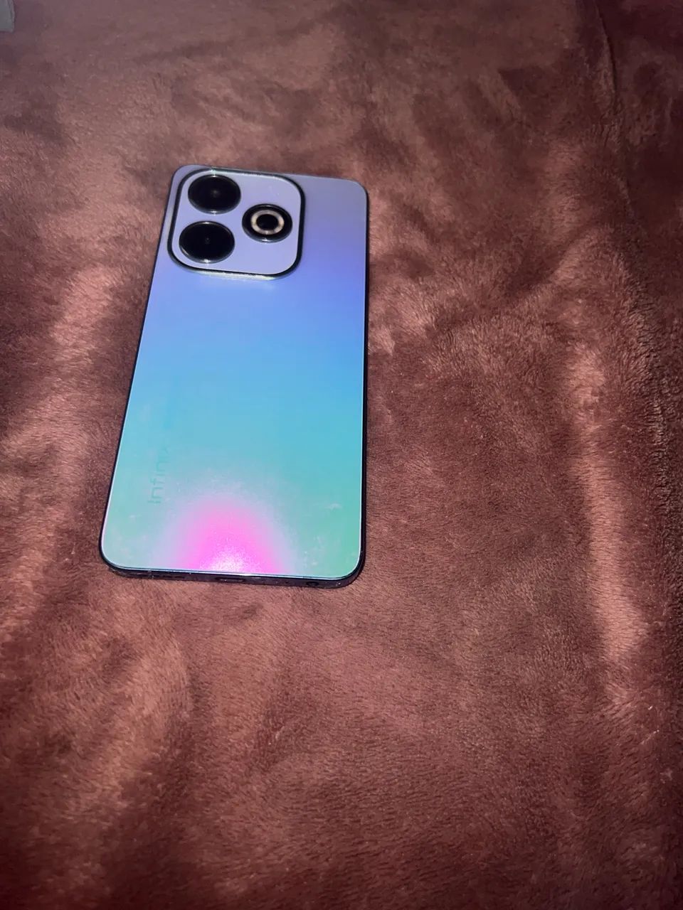 Celular infinix hot40i