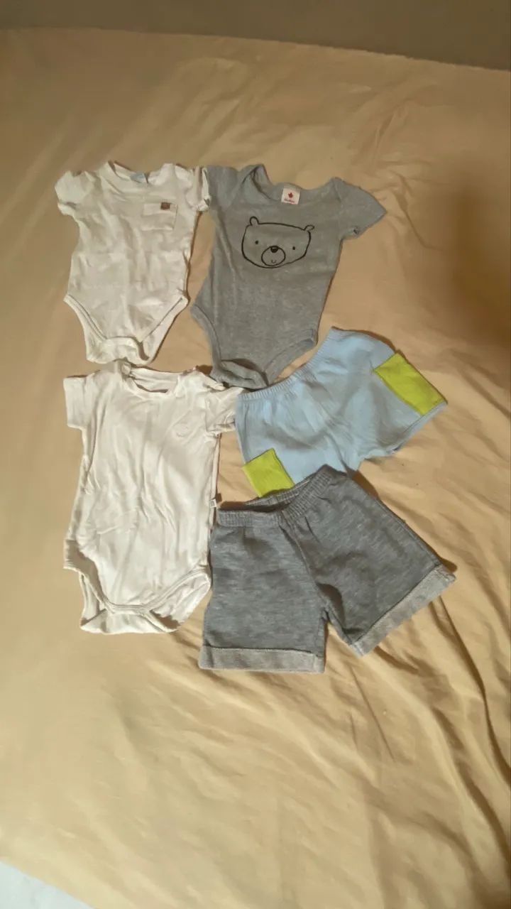 Vendo lote de roupa bebê menino 3m+
