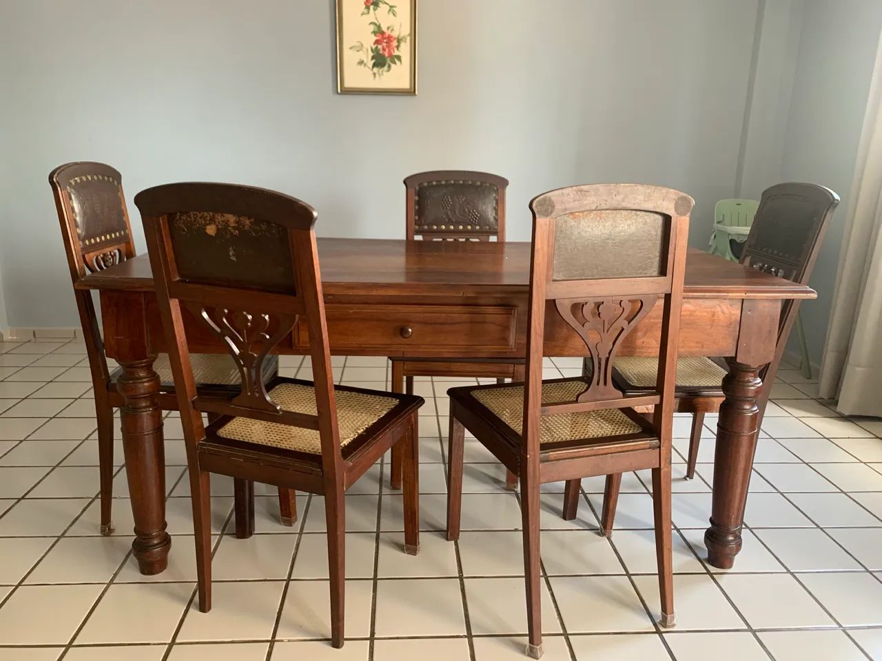 Mesa de madeira nobre do século 19, restaurada  