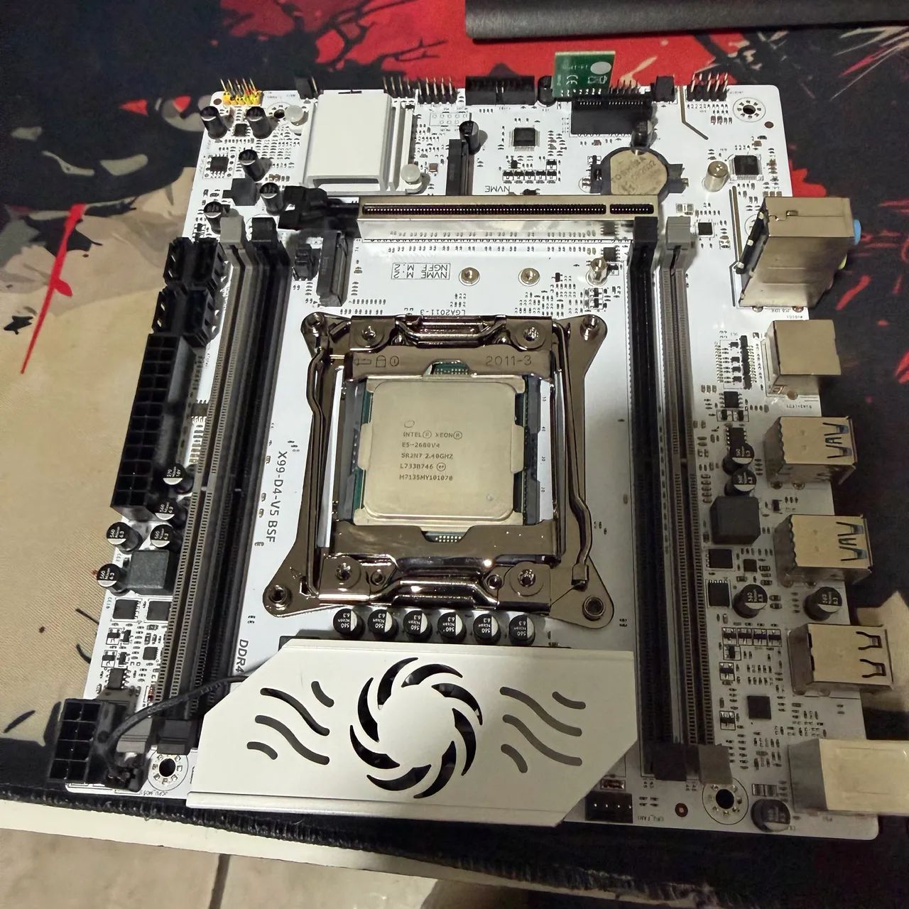 VENDO KIT XEON, PROCESSADOR XEON E5-2680 JUNTO COM A PLACA MÃE SOYO XEON X99 D4 - Foto 3